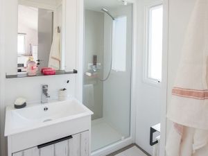 Salle de bain - mobil-home 4 personnes