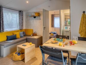 interieur mobil-home 3 soleils © David Glévarec – PLANETE360 Quimper