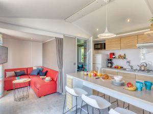interieur mobil-home 4 soleils © David Glévarec – PLANETE360 Quimper