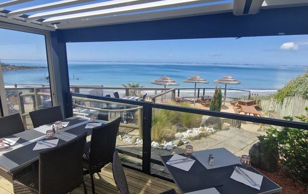 aux terrasses de la plage - restaurant - la trinite sur mer