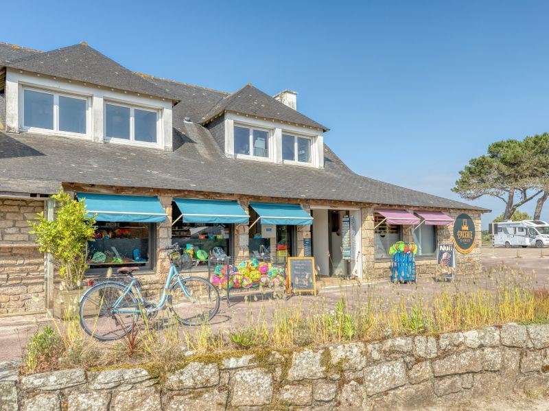 © David Glévarec - boulangerie-epicerie 