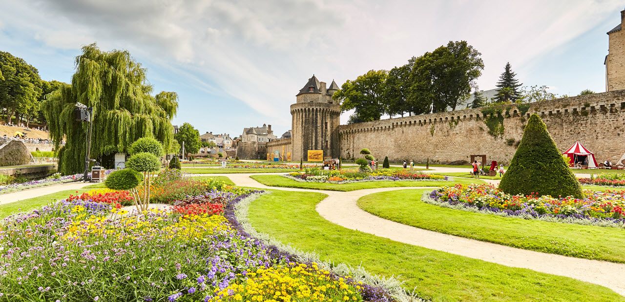 alamoureux-jardins-remparts-vannes.jpg